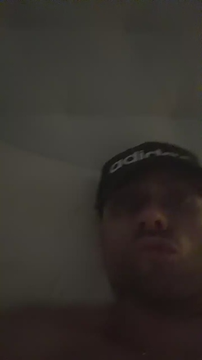 BIGYMEURO live cam on Cam4