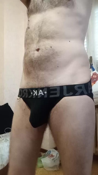BLU_KORALYN live cam on Cam4