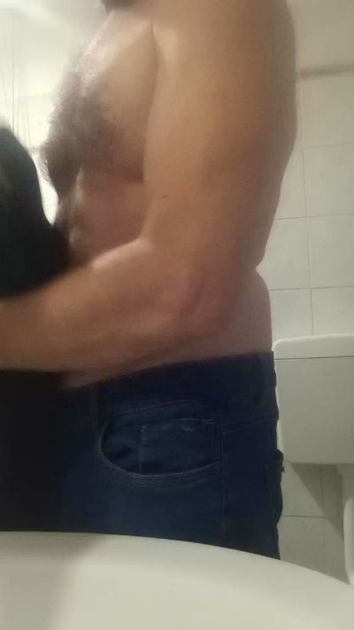 BLU_KORALYN live cam on Cam4