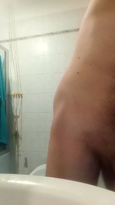 BLU_KORALYN live cam on Cam4