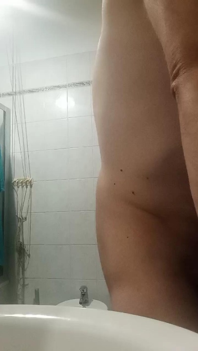 BLU_KORALYN live cam on Cam4