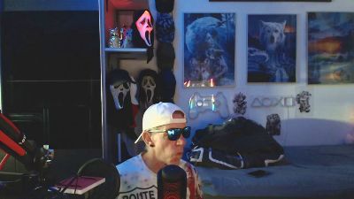 BaNaNeNOrAnGeN live cam on Cam4
