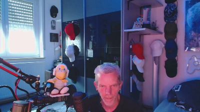 BaNaNeNOrAnGeN live cam on Cam4