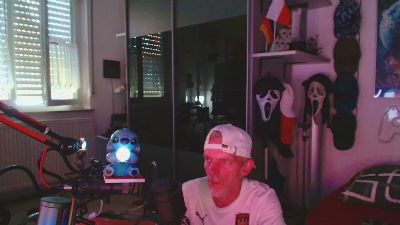 BaNaNeNOrAnGeN live cam on Cam4