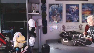 BaNaNeNOrAnGeN live cam on Cam4