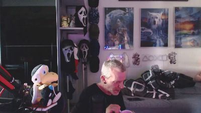 BaNaNeNOrAnGeN live cam on Cam4