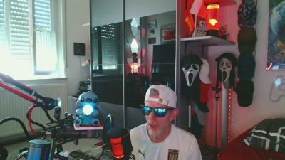BaNaNeNOrAnGeN live cam on Cam4