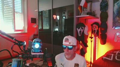 BaNaNeNOrAnGeN live cam on Cam4