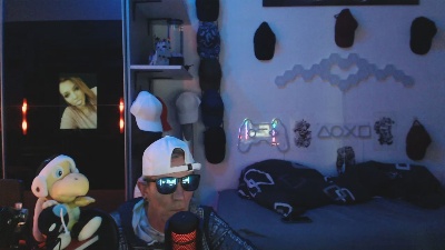 BaNaNeNOrAnGeN live cam on Cam4