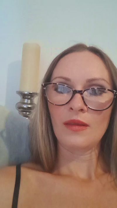 Baby4u007 live cam on Cam4