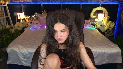 BabyFlowerr live cam on Cam4