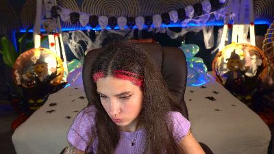 BabyFlowerr live cam on Cam4