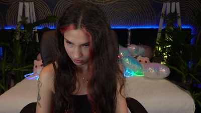 BabyFlowerr live cam on Cam4