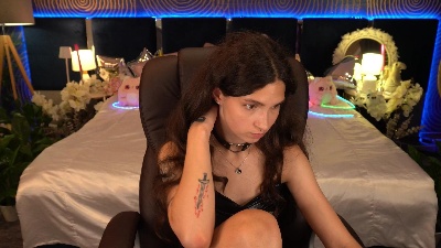 BabyFlowerr live cam on Cam4