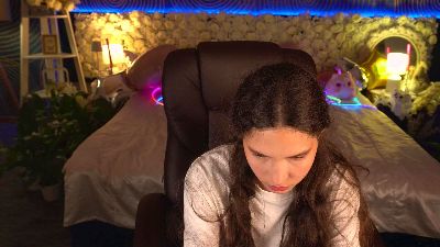 BabyFlowerr live cam on Cam4