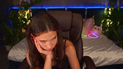 BabyFlowerr live cam on Cam4