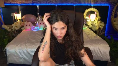 BabyFlowerr live cam on Cam4