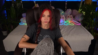 BabyFlowerr live cam on Cam4