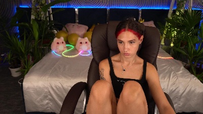 BabyFlowerr live cam on Cam4