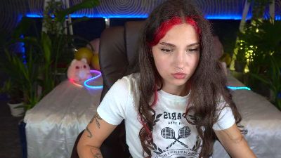 BabyFlowerr live cam on Cam4