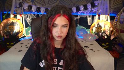 BabyFlowerr live cam on Cam4