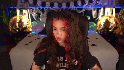 BabyFlowerr live cam on Cam4