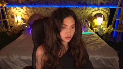 BabyFlowerr live cam on Cam4