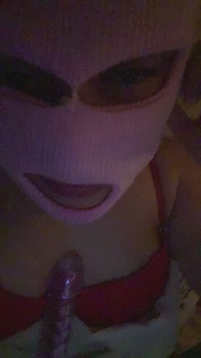 BabyLola98 live cam on Cam4