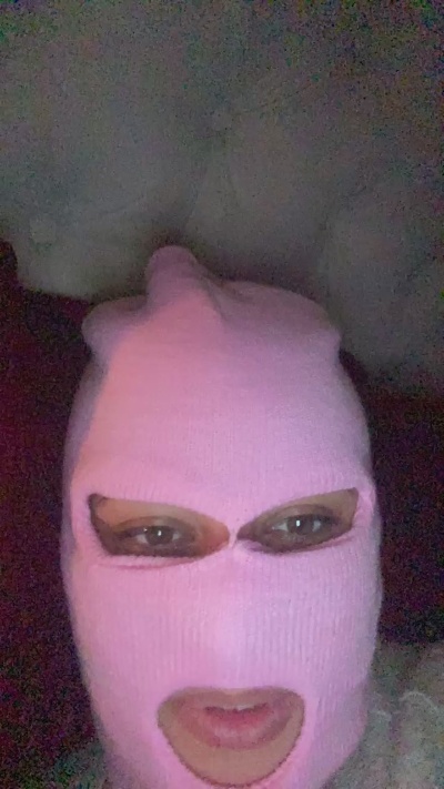 BabyLola98 live cam on Cam4