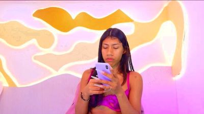BabySoffia live cam on Cam4