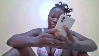 Baby_Nyash live cam on Cam4