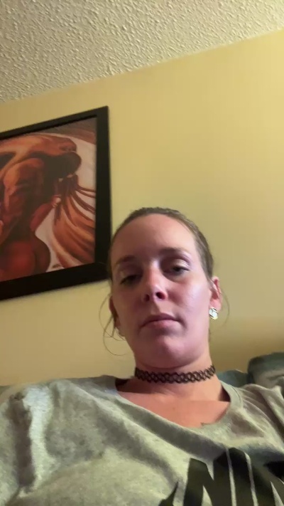 Babyblue32 live cam on Cam4