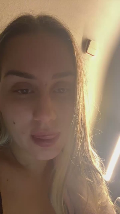 Babycarla live cam on Cam4