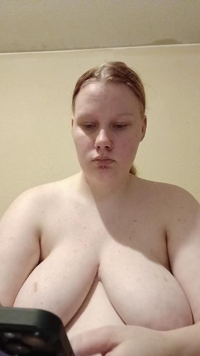 Babygirl2006 live cam on Cam4