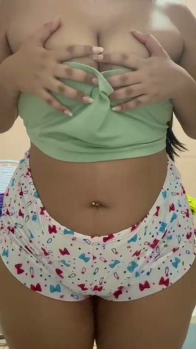 Babyhot669 live cam on Cam4