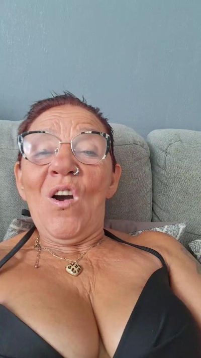 Babylove54 live cam on Cam4