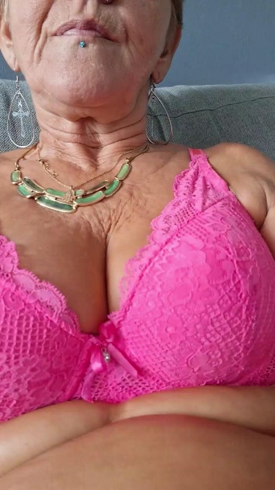 Babylove54 live cam on Cam4