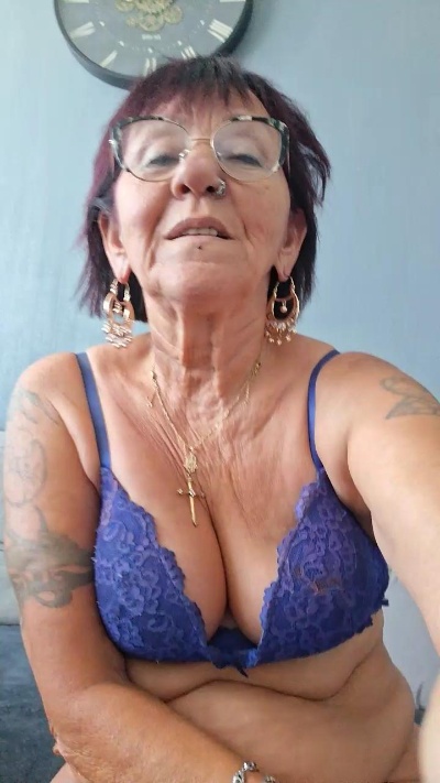 Babylove54 live cam on Cam4