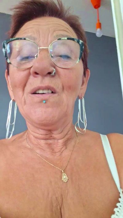 Babylove54 live cam on Cam4