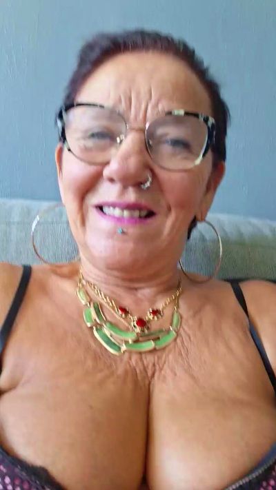 Babylove54 live cam on Cam4