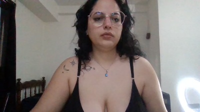 Babyluna939 live cam on Cam4