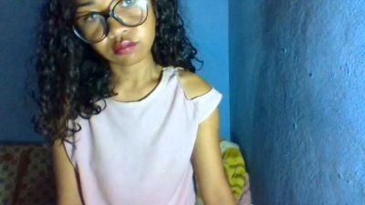 BabytatY live cam on Cam4