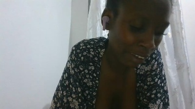 Babytylerr live cam on Cam4