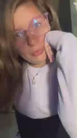 Babyviolet live cam on Cam4
