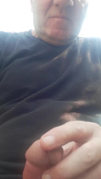 Backwoodsdude live cam on Cam4