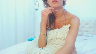 Badbiches live cam on Cam4
