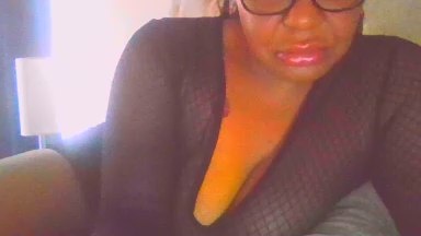 Badbunnie69 live cam on Cam4