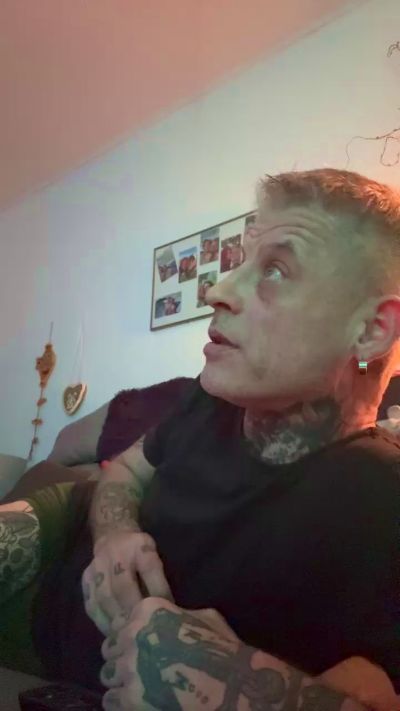 Baddevil80 live cam on Cam4