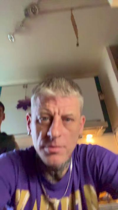 Baddevil80 live cam on Cam4