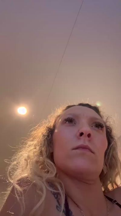 Badlands_Barbie live cam on Cam4